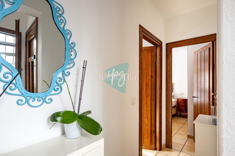 Foto f36f82a2-d85d-44f3-8131-faf26cf27f06. Casa adosada vivienda independiente en casco histórico en Estepona