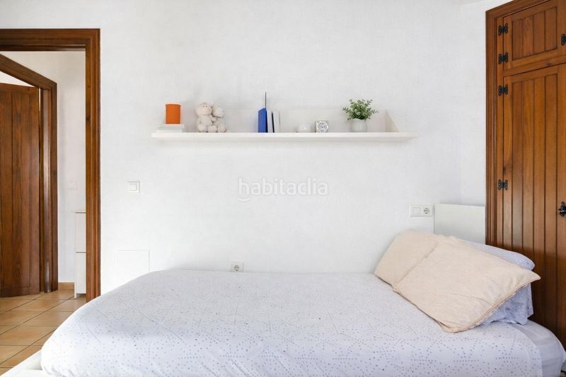 Foto ff82754d-9e7d-4ee5-86ce-9a3ff16e364a. Casa adosada vivienda independiente en casco histórico en Estepona