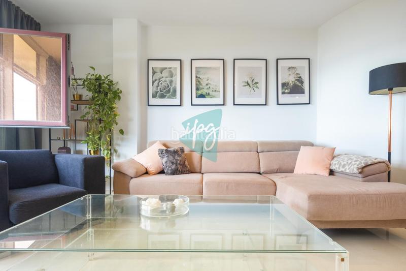 Foto ab4baf86-80c3-4975-995b-9732389a8944. Alquiler apartamento  vistas al mar en Estepona