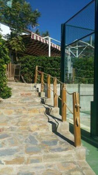 Foto 7084627f-4fb8-4ec0-997b-65a8f6bf868b. Chalet en Las Lomas Estepona