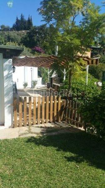Foto 78772264-4092-4571-9f83-79da71196dbe. Chalet en Las Lomas Estepona
