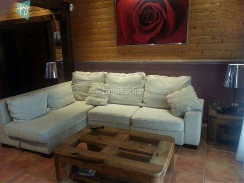 Foto 8dea730e-74f1-40e0-8797-07957e67057e. Chalet en Las Lomas Estepona