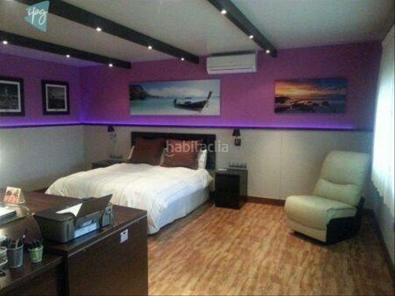 Foto 9d566d98-107a-4f59-aa98-71f8fc2b9111. Chalet en Las Lomas Estepona
