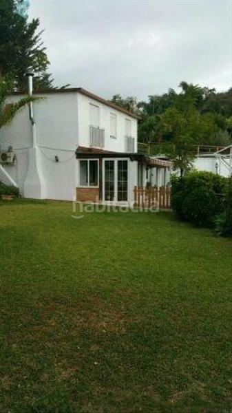 Foto e140c6c9-08cd-41bc-a76e-6f7734143623. Chalet en Las Lomas Estepona