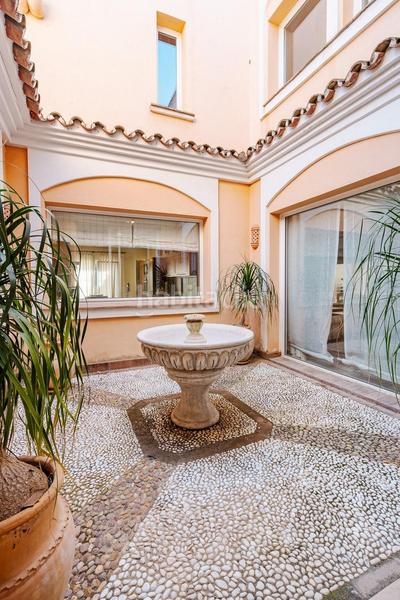 Foto 4827cebb-bd05-4ad9-8dc0-aa8ba138bd9a. Chalet with parking pool in El Velerín Estepona