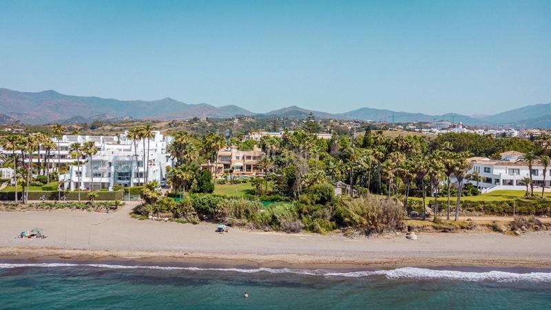 Foto 4e29484f-05ea-4839-b898-df8d16b92701. Chalet with parking pool in El Velerín Estepona