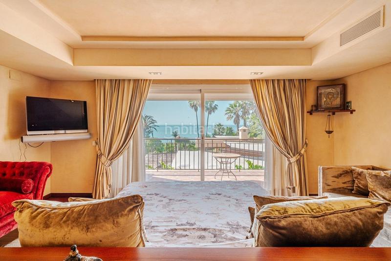 Foto bb365327-a9de-49a2-a527-911a15127665. Chalet with parking pool in El Velerín Estepona