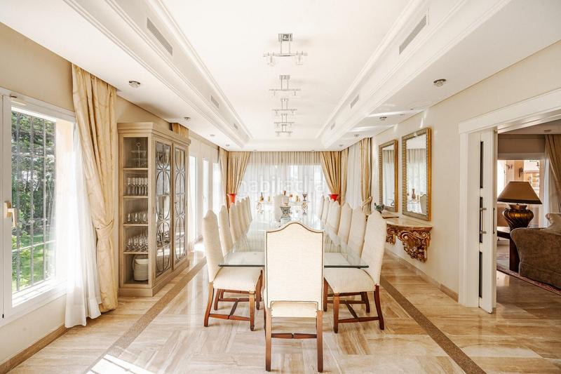 Foto c4081adb-d7de-4574-9aa4-578061315b0e. Chalet with parking pool in El Velerín Estepona