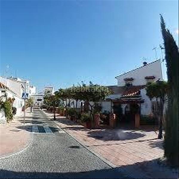 Foto f43dbe59-ff25-4b42-a6e3-cfe520c42faf. Terreno residencial casa mata en casco histórico en Estepona