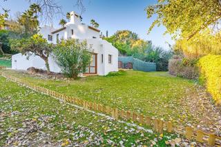 Maison jumelée à Calle maestro chueca 34. Chalet en bahía dorada