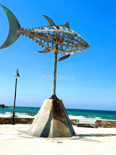 Foto 3f0e53f8-369f-4f32-8ec4-9c9f3319b381. Apartamento  de tres dormitorios en primera linea de playa en Tarifa
