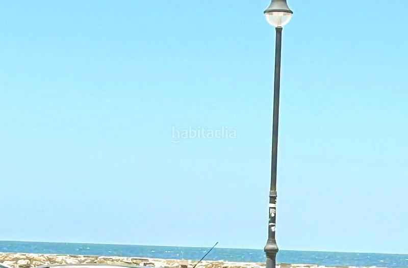 Foto a21e9c2c-fb22-4697-ac45-a1c59f9768d6. Apartamento  de tres dormitorios en primera linea de playa en Tarifa