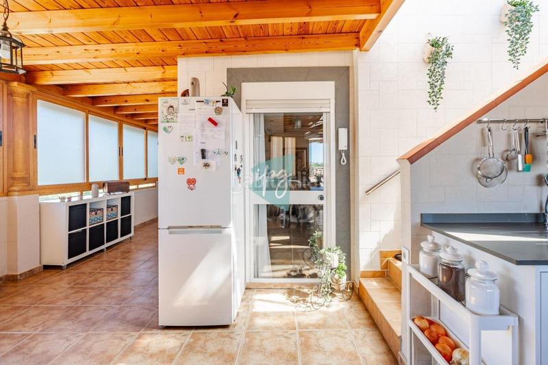 Foto b02c5194-7ac2-437d-ac45-05a4b712e414. Àtic amb aparcament piscina a sierra de Estepona - avda. de andalucía Estepona