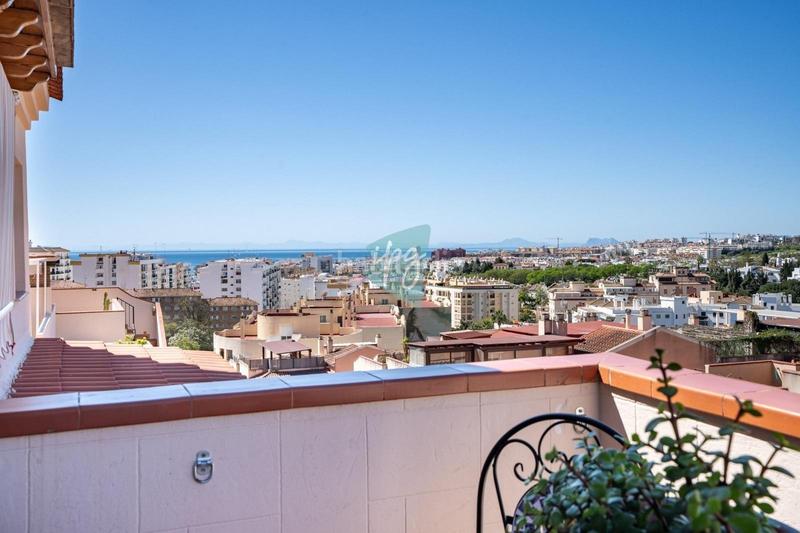 Foto cd960fc8-5ab9-4da0-8b0d-ebafe9e2be0b. Dachwohnung mit parking pool in sierra de Estepona - avda. de andalucía Estepona