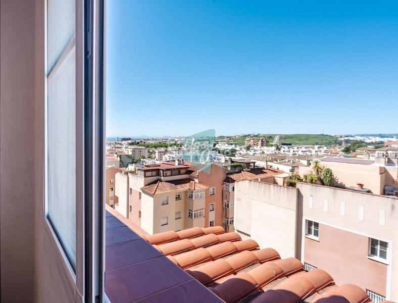 Foto ba8ba627-cd7f-465d-bba2-ab620fed26ab. Penthouse with parking pool in sierra de Estepona - avda. de andalucía Estepona