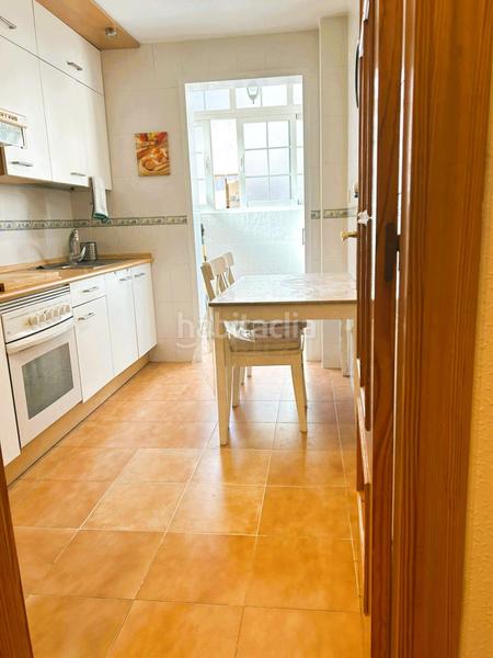 Foto 3e86210d-bc27-46b9-9246-fbc6498e58e5. Àtic amb calefacció aparcament piscina a sierra de Estepona - avda. de andalucía Estepona