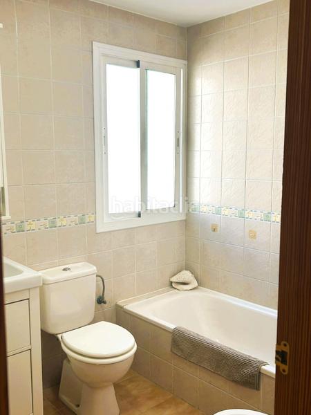 Foto 712d1c3a-eac0-4417-a2e8-351edc498500. Àtic amb calefacció aparcament piscina a sierra de Estepona - avda. de andalucía Estepona