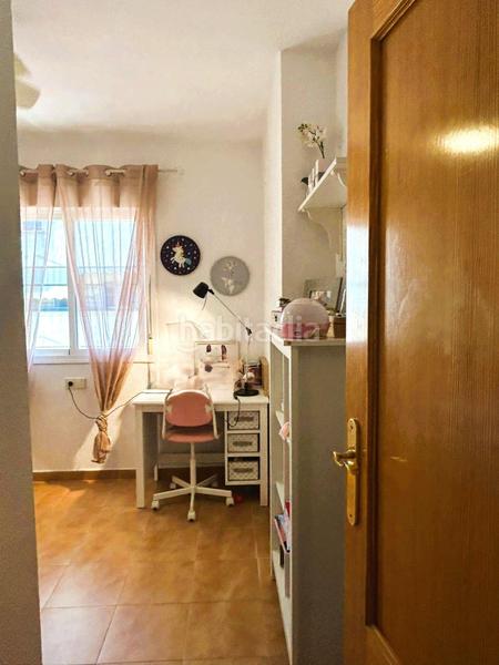 Foto 93e60f4b-2572-47cc-92ac-055e0b9bf761. Àtic amb calefacció aparcament piscina a sierra de Estepona - avda. de andalucía Estepona