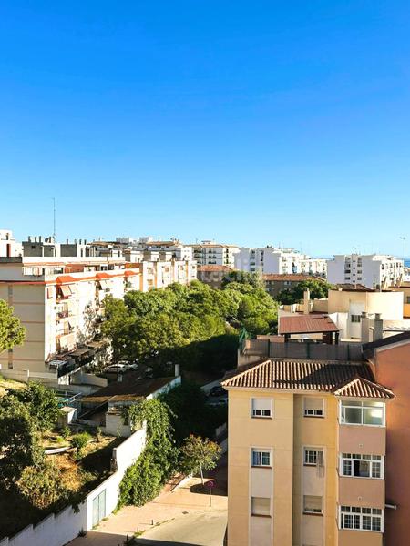 Foto 97345821-822c-400d-babe-c947e89fe65e. Àtic amb calefacció aparcament piscina a sierra de Estepona - avda. de andalucía Estepona