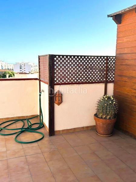 Foto b1624bda-a1af-40d5-b8b8-bb5ec61fbb2e. Àtic amb calefacció aparcament piscina a sierra de Estepona - avda. de andalucía Estepona