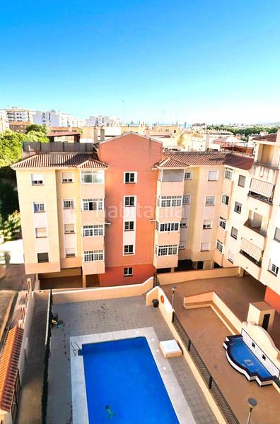 Foto d7fb58ef-0297-4fb0-bdc2-fe66008b5479. Àtic amb calefacció aparcament piscina a sierra de Estepona - avda. de andalucía Estepona