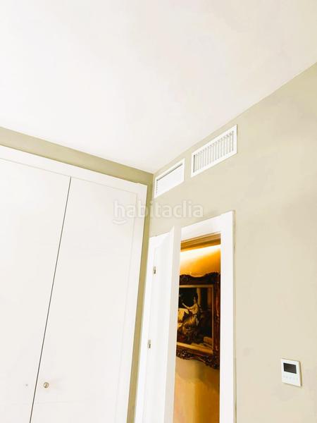 Foto 0069f15a-9605-4484-8859-b220f0687001. Etagenwohnung mit parking pool in Centro Estepona