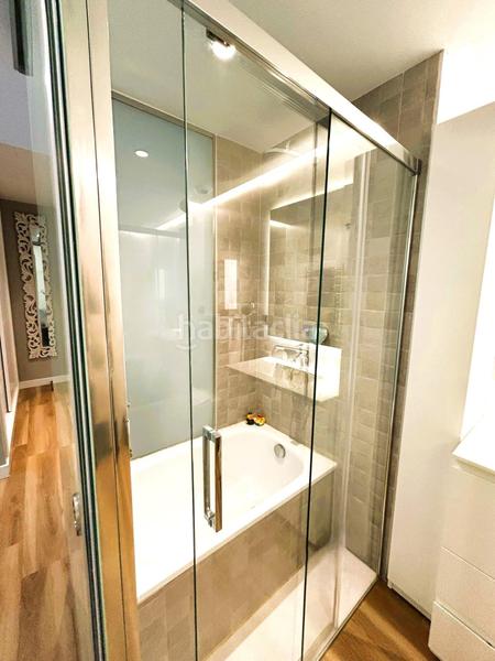 Foto 17e8841f-08ae-42e3-af26-2a44ebcc11db. Etagenwohnung mit parking pool in Centro Estepona