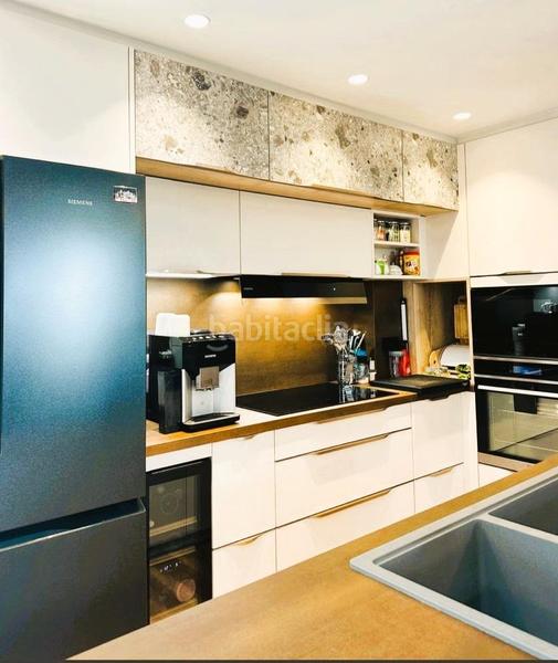 Foto 49644c99-ac41-4fc9-a1ee-8513b7b7468a. Etagenwohnung mit parking pool in Centro Estepona