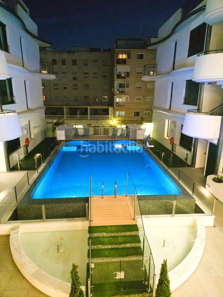 Foto 49af6dee-8c21-4b23-9e4f-2cb5316d19bc. Etagenwohnung mit parking pool in Centro Estepona
