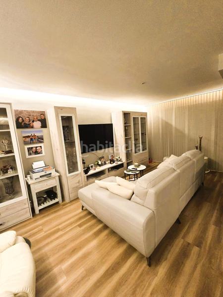 Foto 8c7f97c5-53fa-4845-a051-54adc61143e6. Etagenwohnung mit parking pool in Centro Estepona