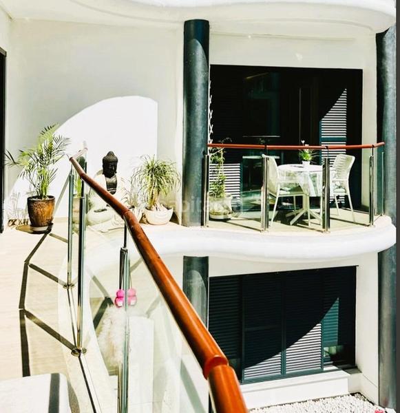 Foto bcf1d2e9-e291-4e35-9523-9a93890b6a18. Etagenwohnung mit parking pool in Centro Estepona