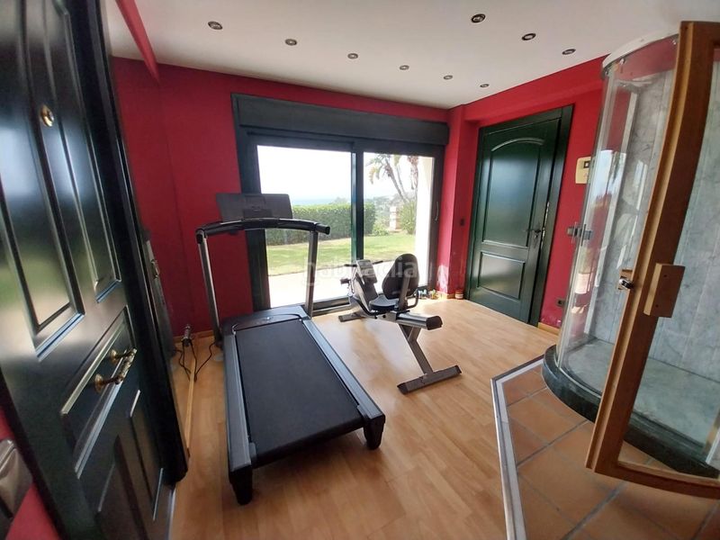 Foto 5885ef7e-f480-42e1-ada2-69bbe79830a9. Chalet villa dentro en sierra de Estepona - avda. de andalucía Estepona