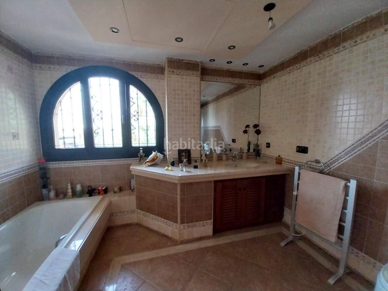 Foto 700eac70-aac1-4c88-aee0-abe99ac471c1. Chalet villa dentro en sierra de Estepona - avda. de andalucía Estepona