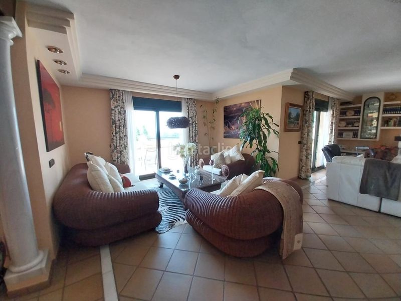 Foto 98f649ec-79f9-4311-adb6-d6ffed5dbbba. Chalet villa dentro en sierra de Estepona - avda. de andalucía Estepona