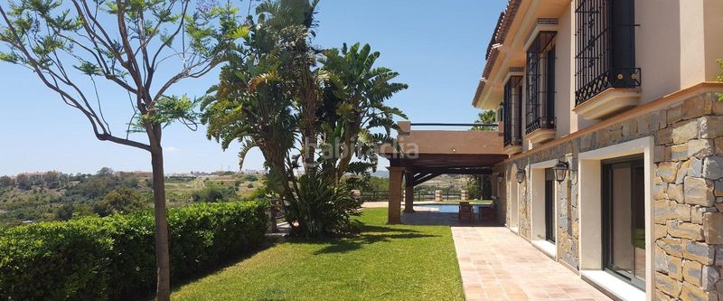 Foto a5a1152b-1ae3-46c4-8c78-9a207dd83c97. Chalet villa dentro en sierra de Estepona - avda. de andalucía Estepona