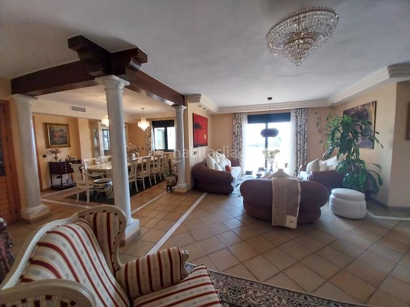 Foto cc591b3d-cae3-4edc-92e6-81ddbf0412de. Chalet villa dentro en sierra de Estepona - avda. de andalucía Estepona