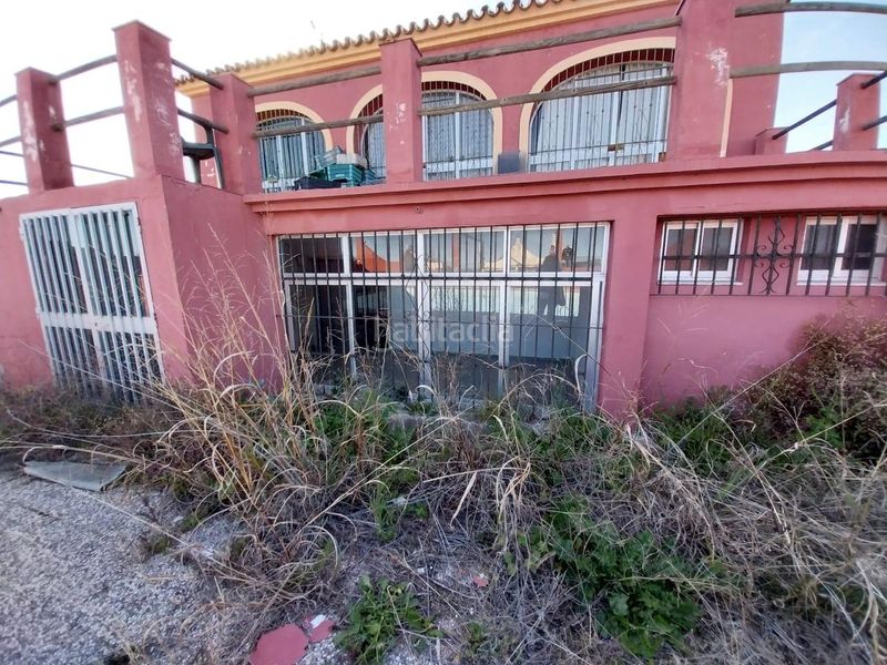 Foto 01c5f372-490d-4a51-a6b8-9949816c94ec. Casa amb aparcament a Los Llanos Estepona