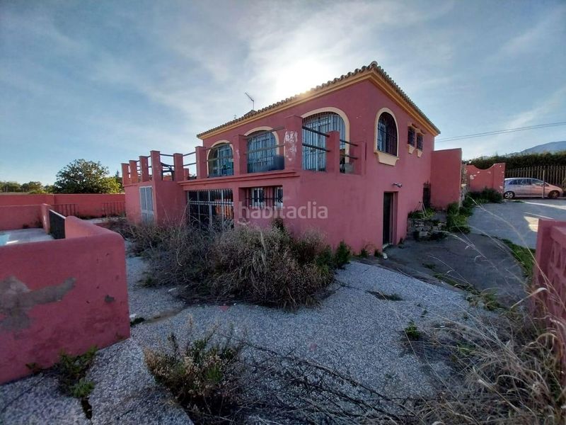 Foto 73322886-5eea-4dab-bc54-1829f089b834. Casa amb aparcament a Los Llanos Estepona