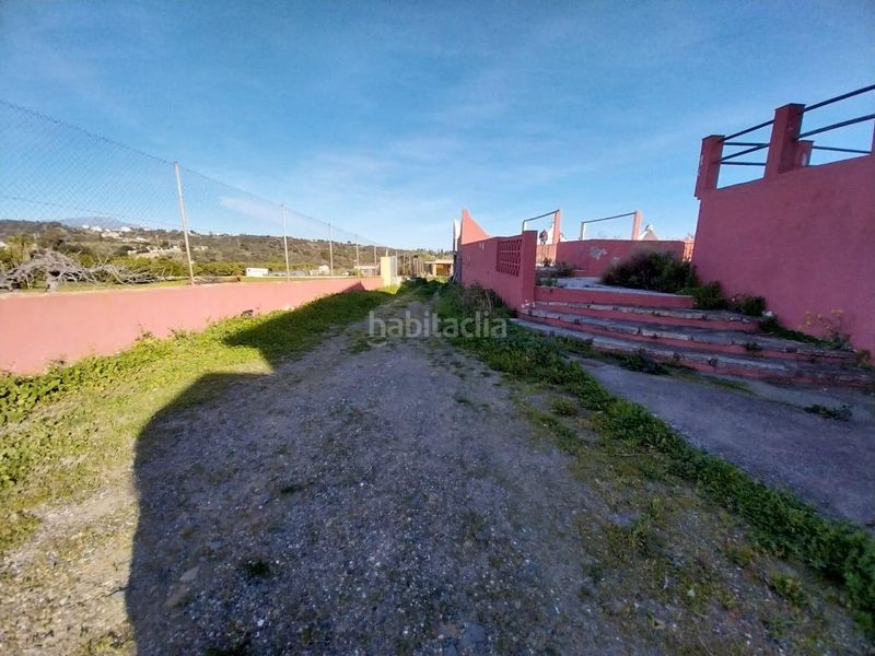 Foto 84bcbd4c-47a0-4080-afd4-055bd121970d. Casa amb aparcament a Los Llanos Estepona