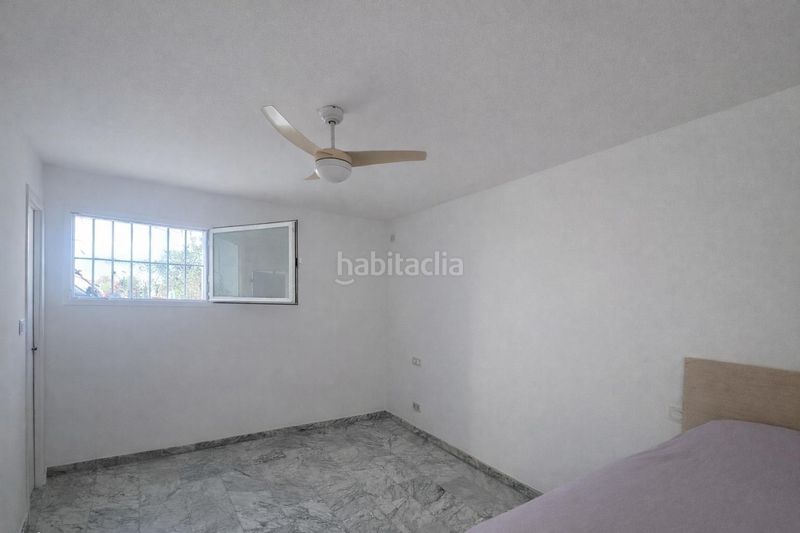 Foto 68dfa4bc-b692-41b6-b55a-07bf3c697f8c. Estudi amb piscina a Bahía Dorada Estepona