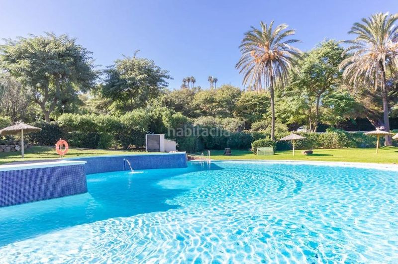 Foto f86878b3-0d65-443a-8f41-94736e79cb38. Estudi amb piscina a Bahía Dorada Estepona