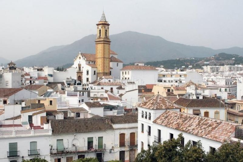 Foto 6fbb83d8-057d-46ae-9fd4-fdfb9db90638. Masia a Centro Estepona