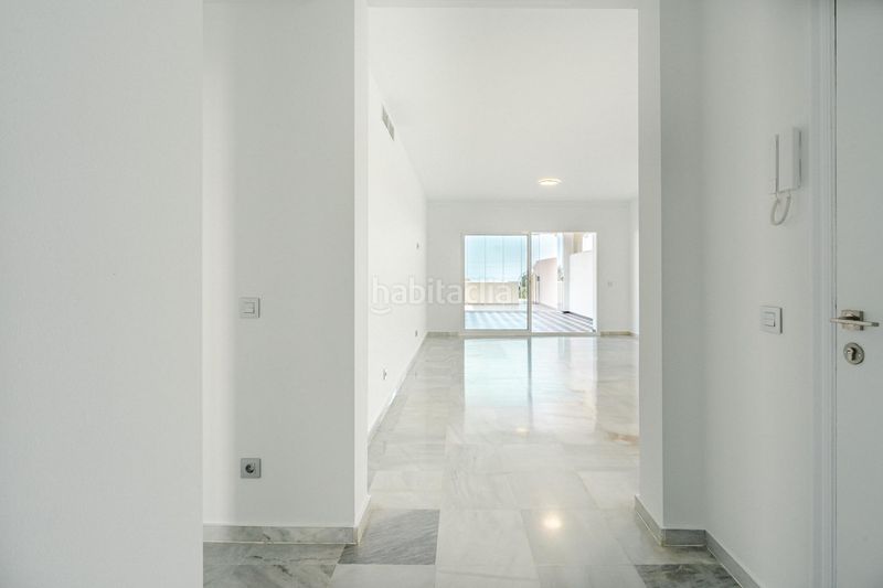 Foto c8fd0ac7-805f-4d3b-918c-c160f02df920. Apartament amb calefacció aparcament piscina a La Concha - Resina Golf Estepona