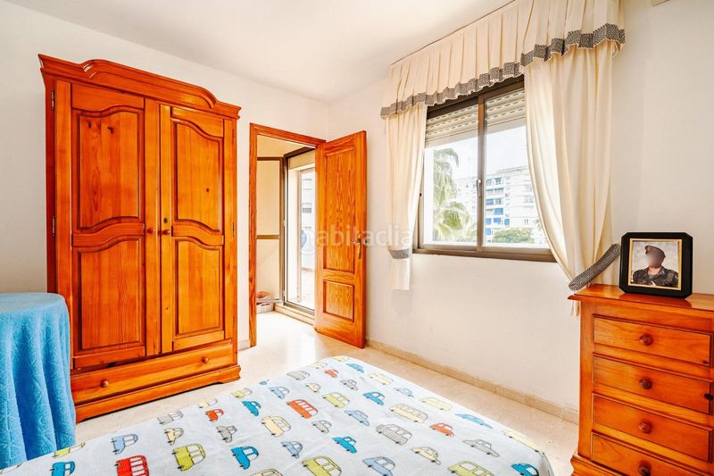 Foto f8309fa0-36bf-4b7c-b292-542459edaf1b. Casa aparellada amb aparcament a Zona Calvario Estepona