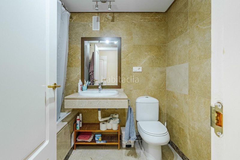 Foto 039c1abc-190a-4f48-b9a5-f5a034acd05d. Apartament amb calefacció aparcament piscina a Chullera Manilva