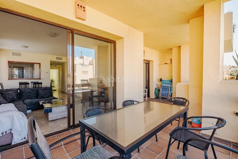 Foto 04031e0c-30ac-4f30-bb10-5f53e4c0d79c. Apartament amb calefacció aparcament piscina a Chullera Manilva