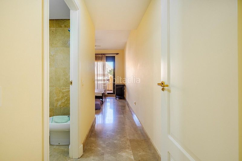 Foto 28ba31b0-8808-4370-aceb-b6fe33b168fd. Apartament amb calefacció aparcament piscina a Chullera Manilva