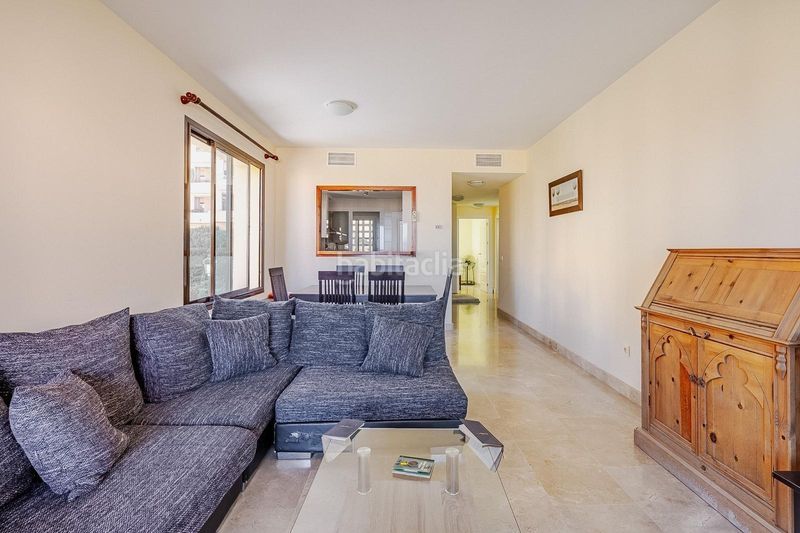Foto 2f53cc08-177d-455e-8586-7cdac31fc0bb. Apartament amb calefacció aparcament piscina a Chullera Manilva
