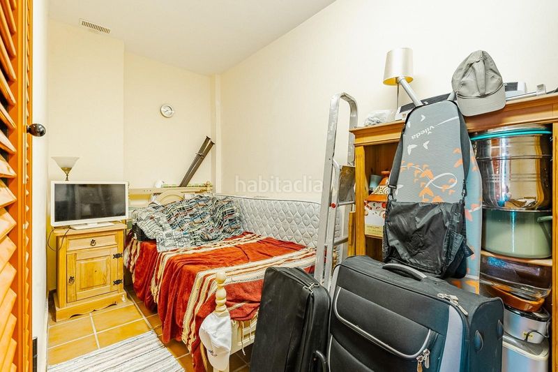 Foto 8ef7b960-4da1-48b8-966e-f2fb987e1efe. Casa aparellada amb calefacció aparcament a Alcorrín Manilva