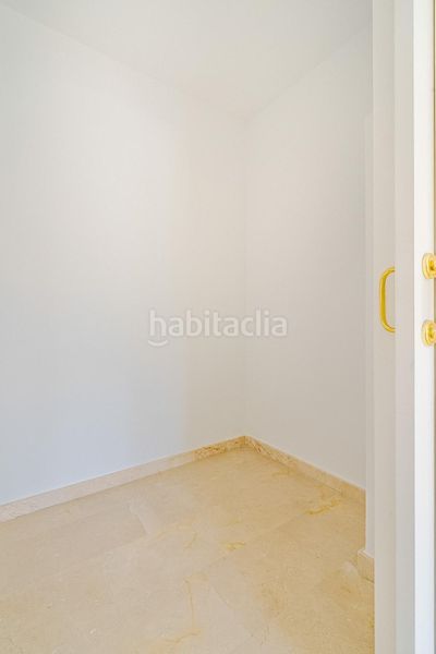 Foto a42646ff-0c91-451d-8f86-c877a042cf3b. Casa aparellada amb calefacció aparcament a El Castillo Manilva